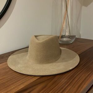 Gigi Pip wool hat size 57